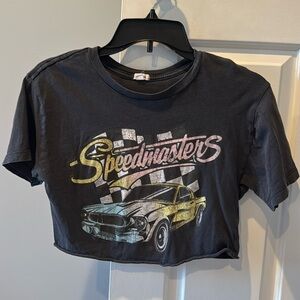 Garage graphic crop tee